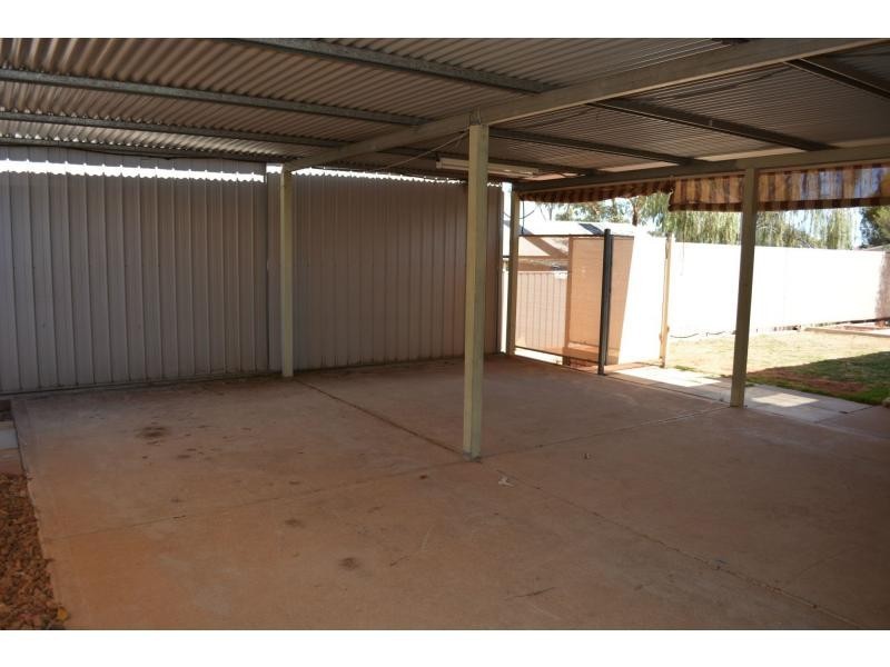 1 Grevillea Close, Roxby Downs SA 5725