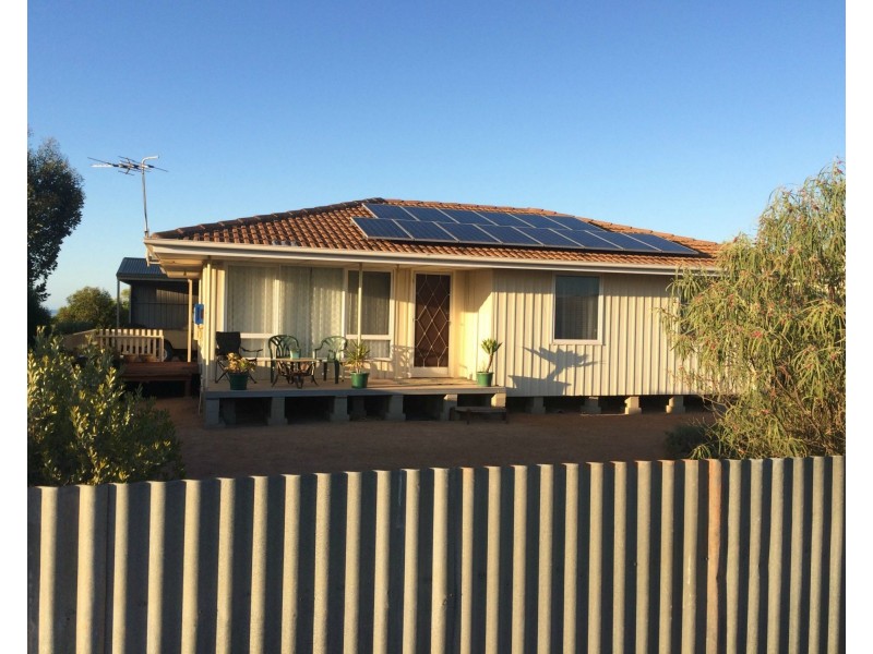 2 East Terrace, Miranda SA 5700