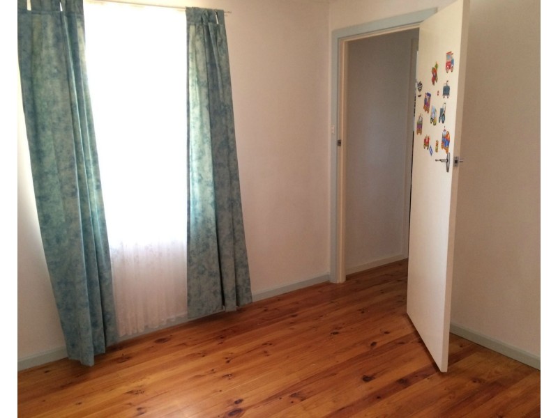 2 East Terrace, Miranda SA 5700