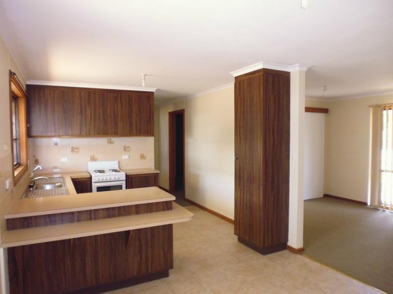 13 Frith Road, Crystal Brook SA 5523