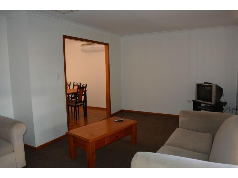 1 Blanche Court, Roxby Downs SA 5725
