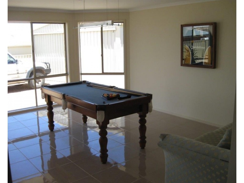 1 Hillview Crescent, Maitland SA 5573