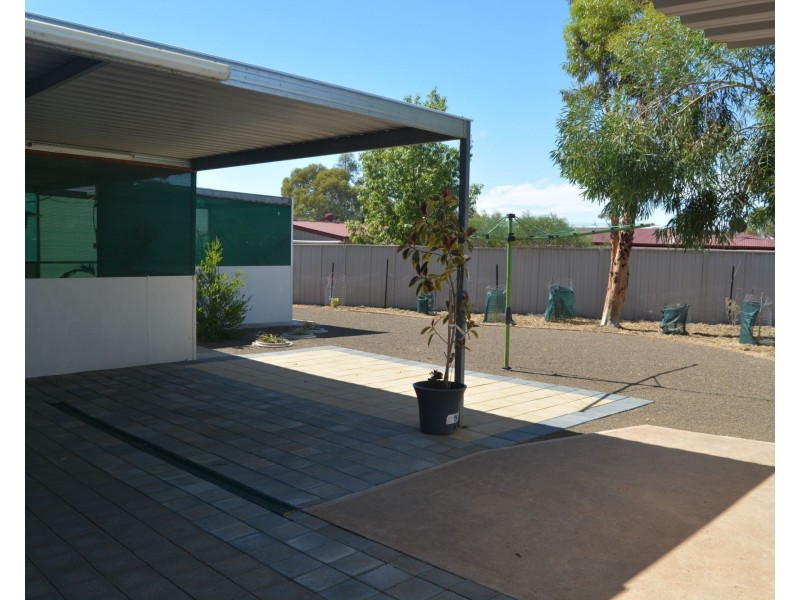 29 Irrapatana Street, Roxby Downs SA 5725