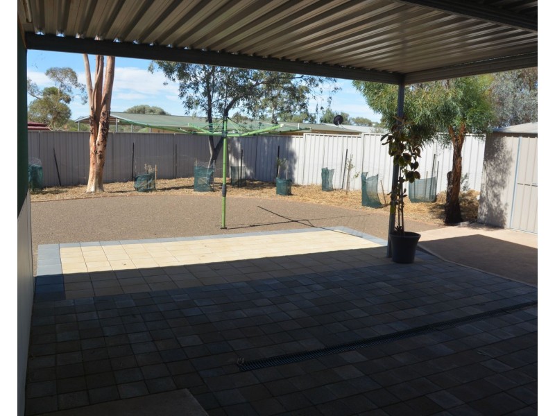29 Irrapatana Street, Roxby Downs SA 5725