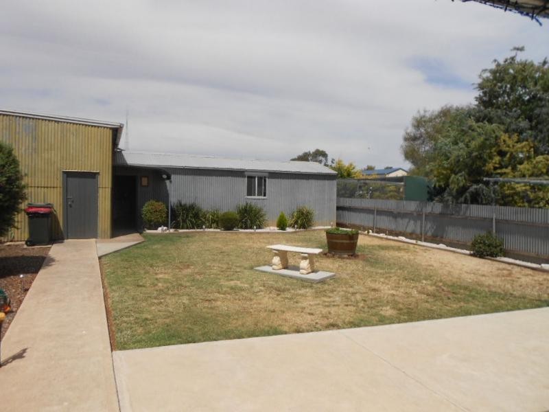 13 King Edward Terrace, Jamestown SA 5491