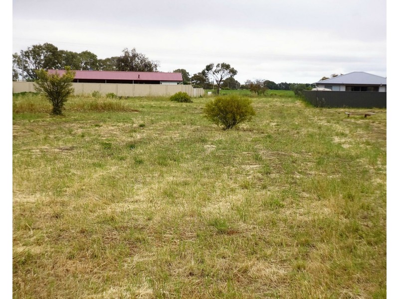 27 Manfred Street, Crystal Brook SA 5523