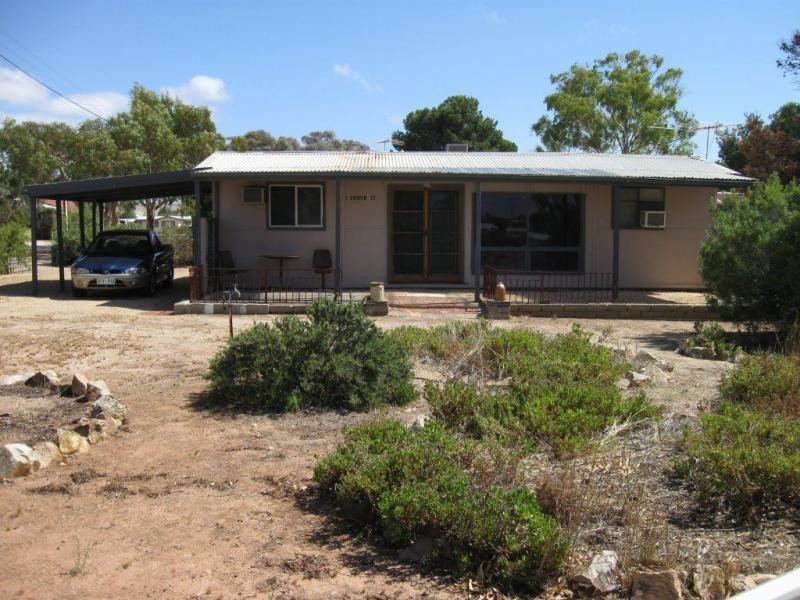 1 Cooper Street, Port Clinton SA 5570