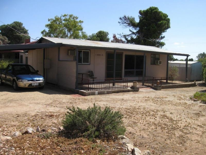 1 Cooper Street, Port Clinton SA 5570