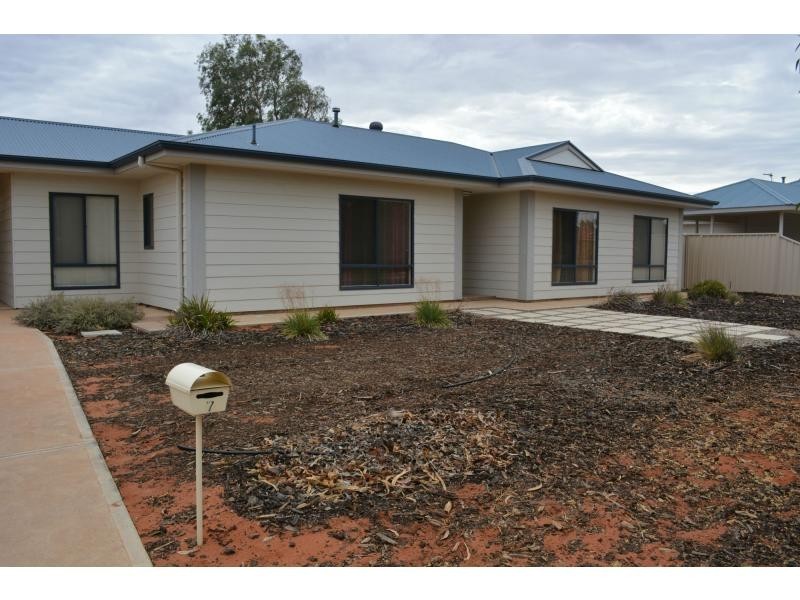 7 Bolami Street, Roxby Downs SA 5725