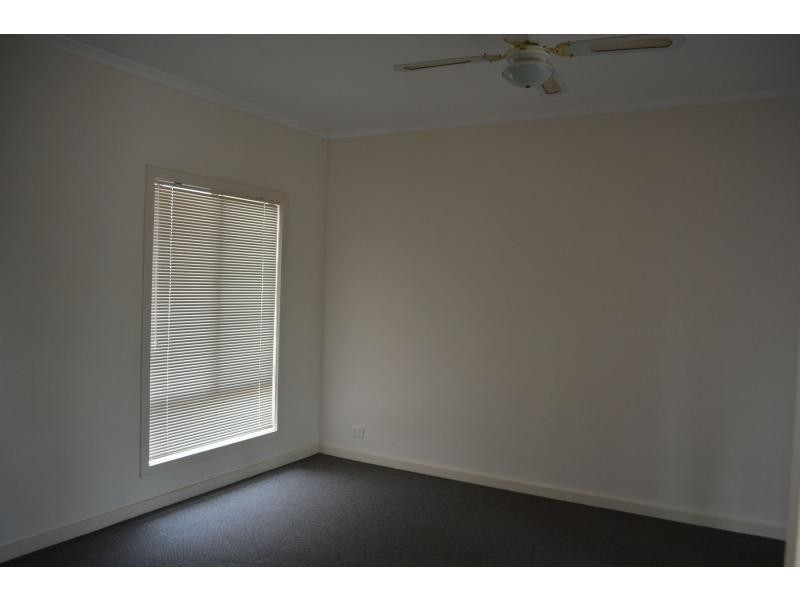 7 Bolami Street, Roxby Downs SA 5725