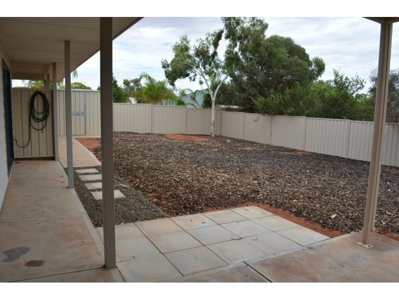 7 Bolami Street, Roxby Downs SA 5725