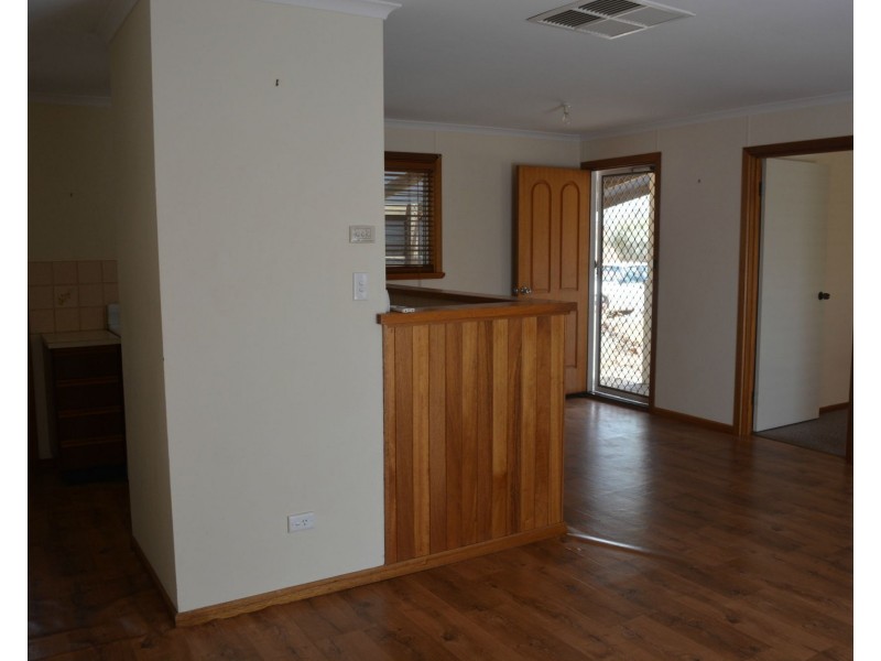 92a Axehead Road, Roxby Downs SA 5725