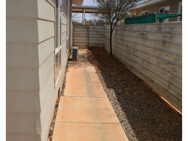 92a Axehead Road, Roxby Downs SA 5725