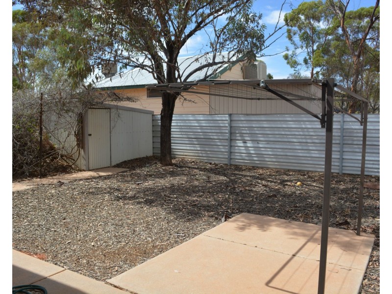 92a Axehead Road, Roxby Downs SA 5725