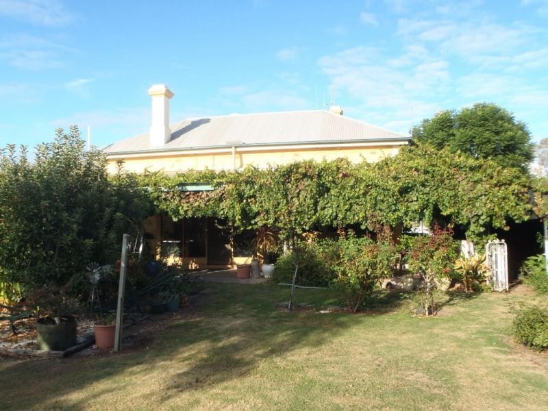 81 Railway Terrace, Crystal Brook SA 5523