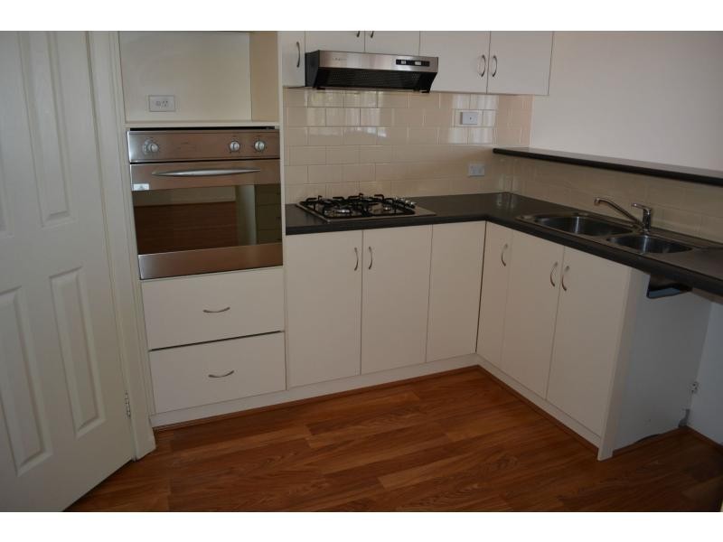 32 Maireana Circuit, Roxby Downs SA 5725