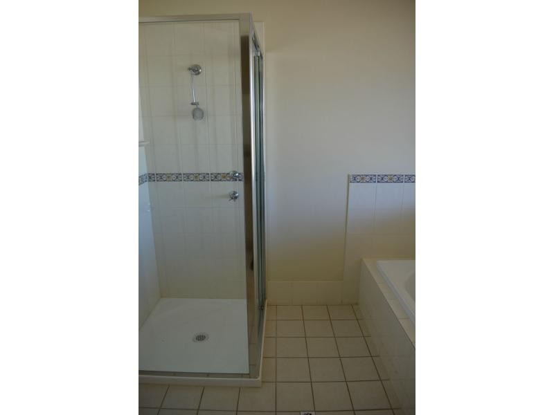 32 Maireana Circuit, Roxby Downs SA 5725