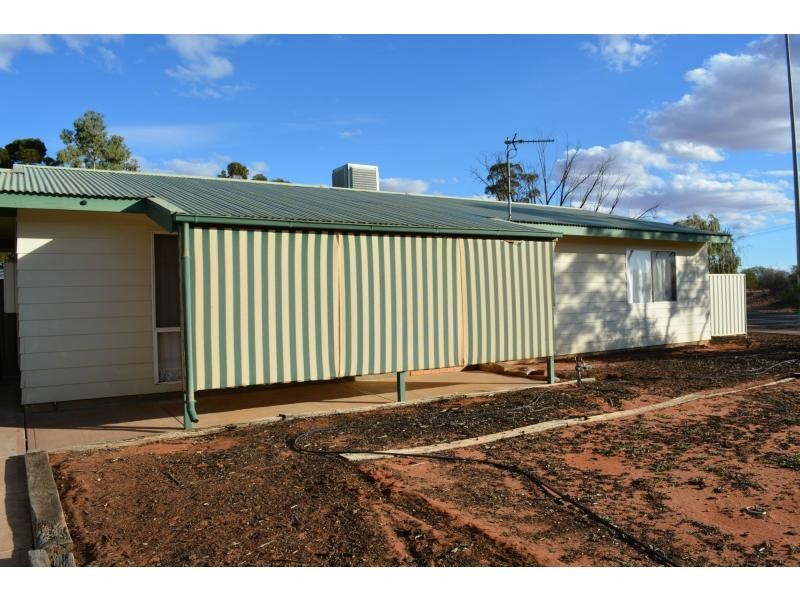 30 OLYMPIC Way, Roxby Downs SA 5725