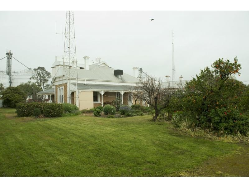 83 Railway Terrace, Crystal Brook SA 5523