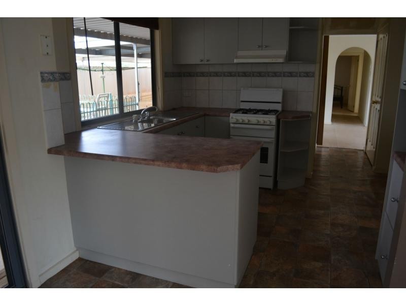 69 Burgoyne Street, Roxby Downs SA 5725