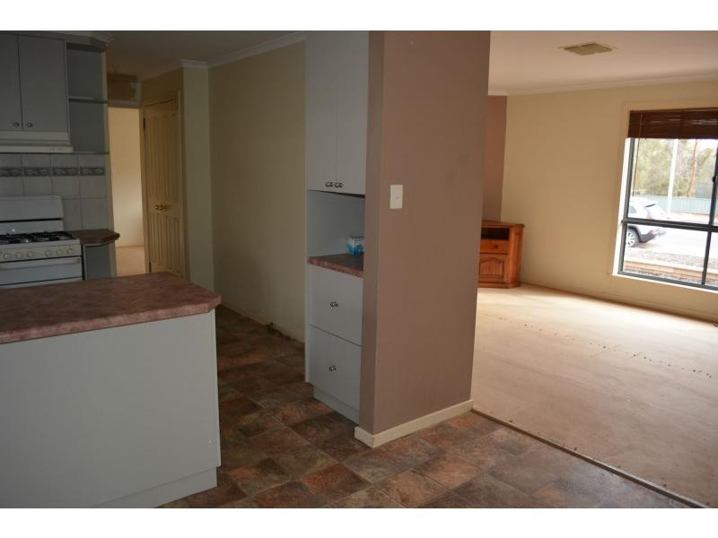 69 Burgoyne Street, Roxby Downs SA 5725