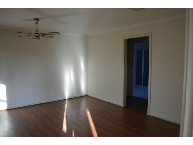 18 Alberrie Street, Roxby Downs SA 5725