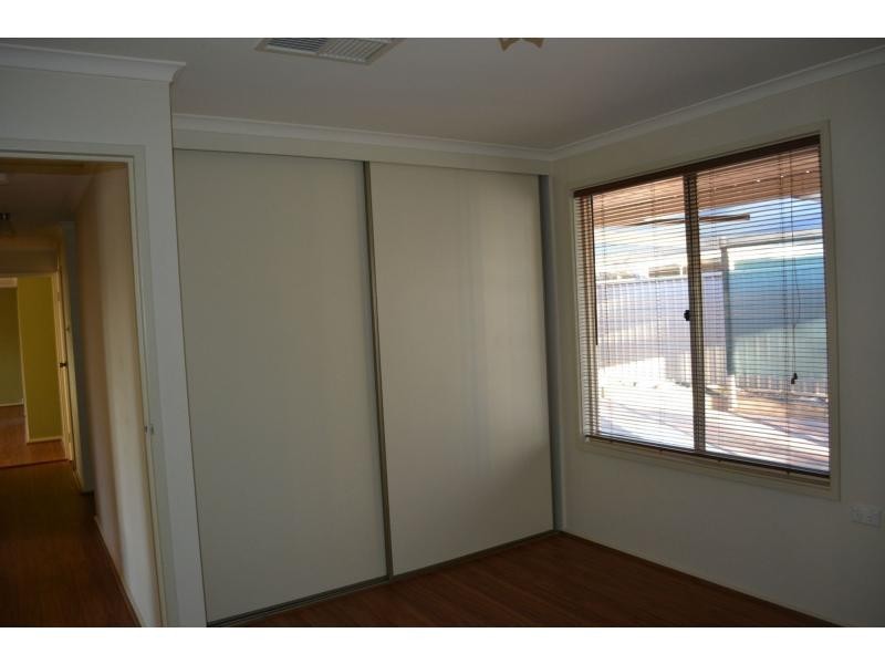 18 Alberrie Street, Roxby Downs SA 5725