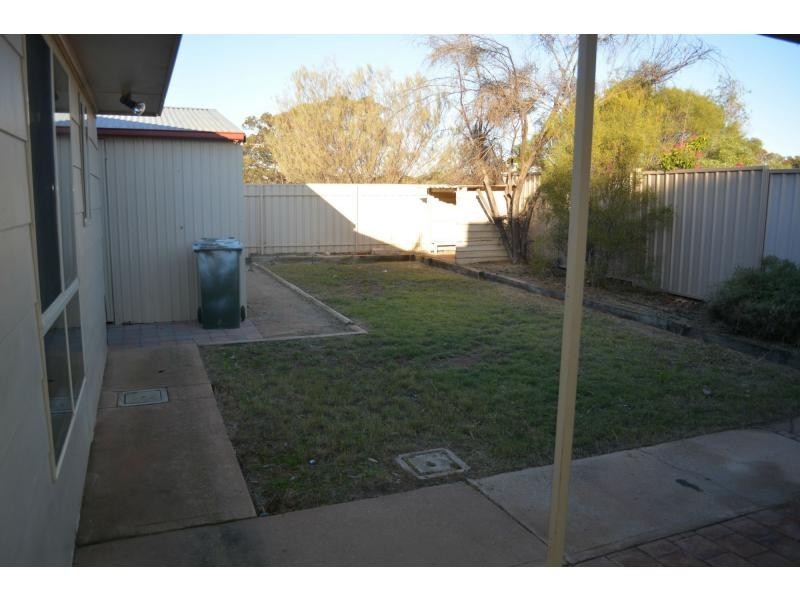 18 Alberrie Street, Roxby Downs SA 5725