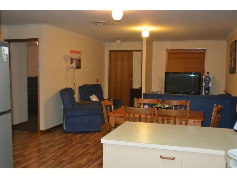 13b Kennebery Crescent, Roxby Downs SA 5725