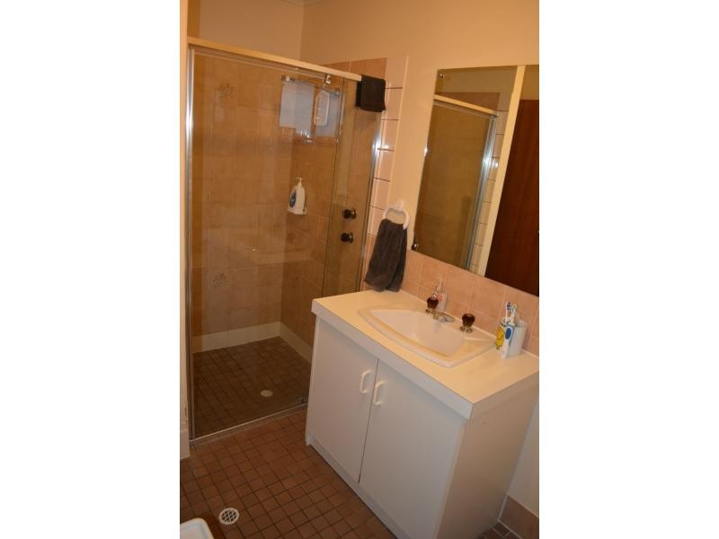 13b Kennebery Crescent, Roxby Downs SA 5725