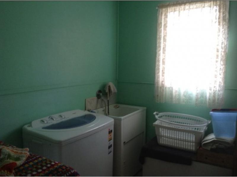 8 Collins Street, Jamestown SA 5491