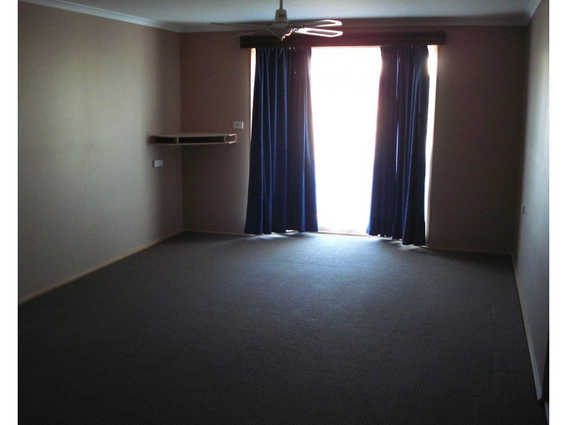 6 Cronin Street, Jamestown SA 5491