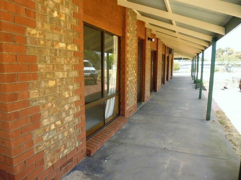 11 Hobbs Road, Port Broughton SA 5522