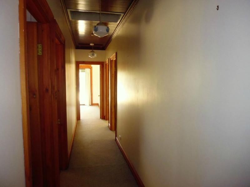 11 Hobbs Road, Port Broughton SA 5522