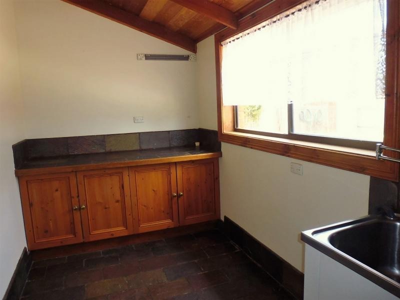 11 Hobbs Road, Port Broughton SA 5522