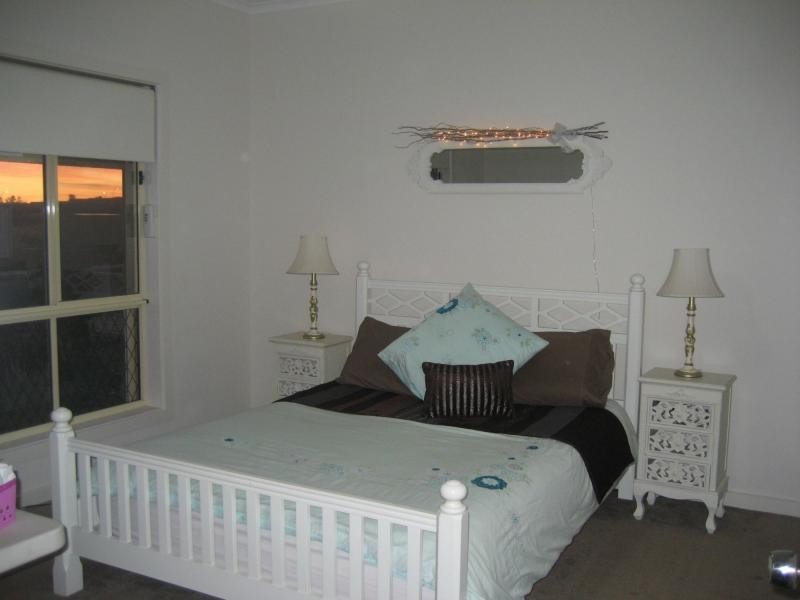 26 Swainsona Street, Roxby Downs SA 5725