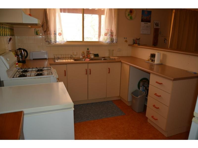 76 STUART ROAD, Roxby Downs SA 5725