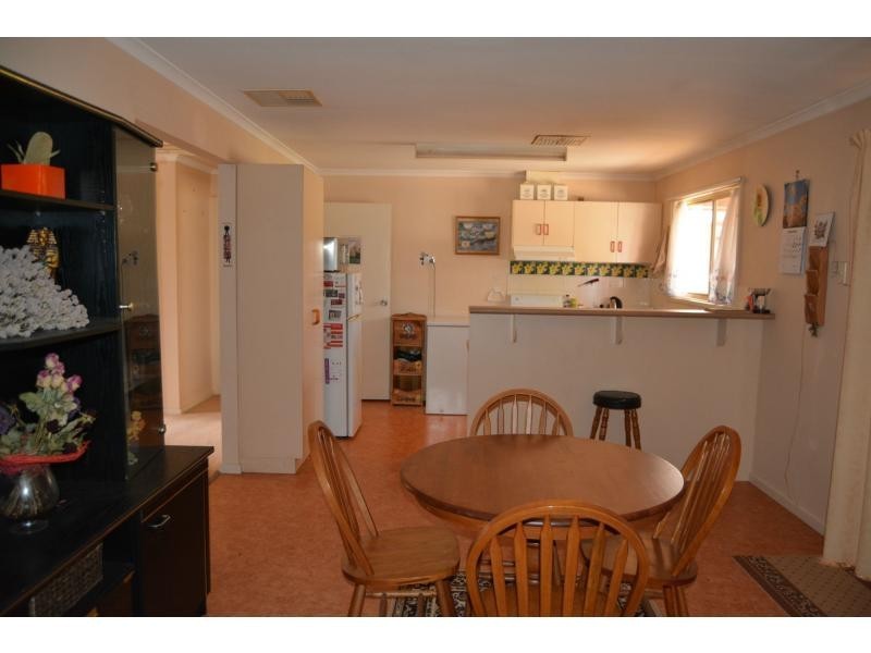 76 STUART ROAD, Roxby Downs SA 5725