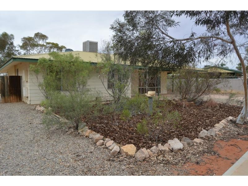 4 Wangianna Street, Roxby Downs SA 5725