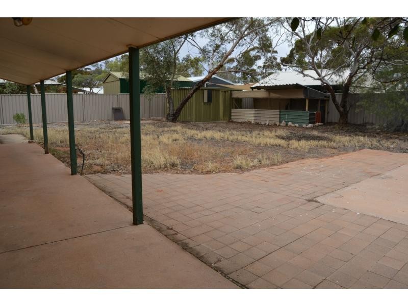 4 Wangianna Street, Roxby Downs SA 5725