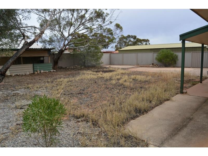 4 Wangianna Street, Roxby Downs SA 5725