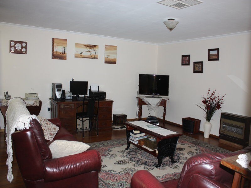 24 Hermit Street, Roxby Downs SA 5725