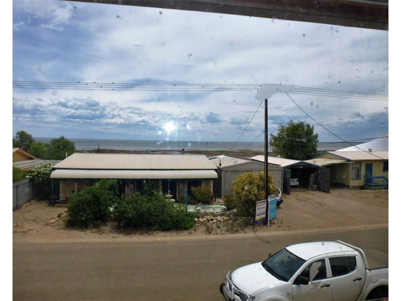 8 Kerley Street, Port Broughton SA 5522