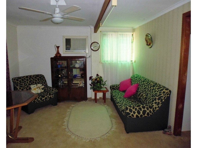 8 Kerley Street, Port Broughton SA 5522