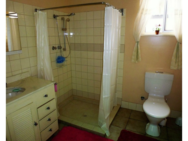 8 Kerley Street, Port Broughton SA 5522