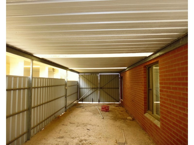 8 Kerley Street, Port Broughton SA 5522