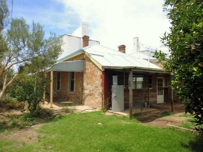 12 Railway Terrace, Gulnare SA 5471