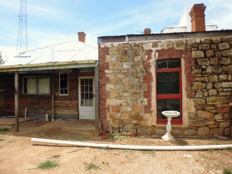 12 Railway Terrace, Gulnare SA 5471