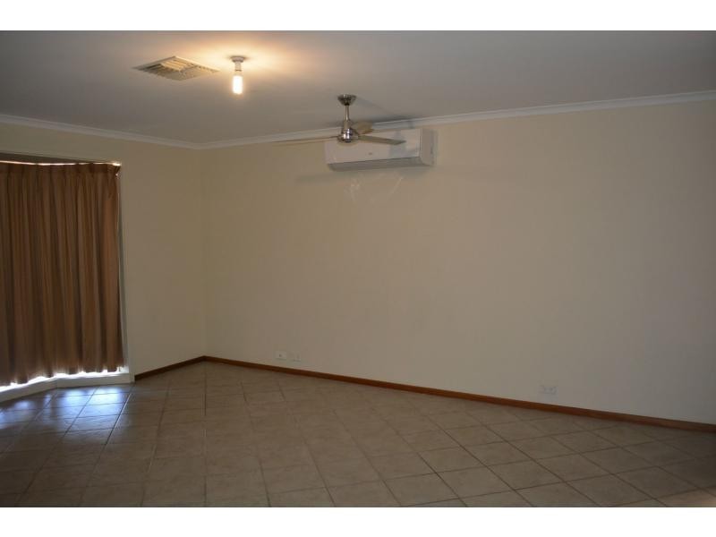 21 PLANIGALE, Roxby Downs SA 5725