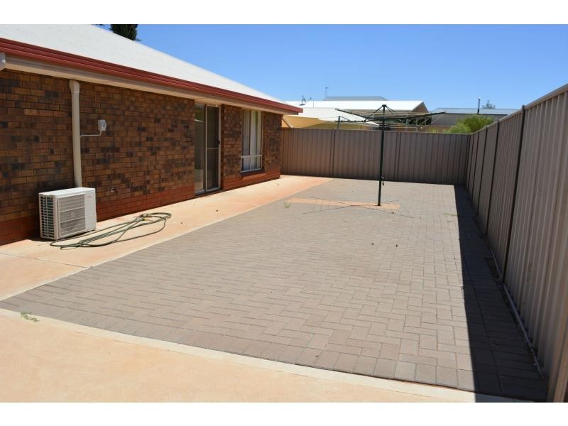 21 PLANIGALE, Roxby Downs SA 5725